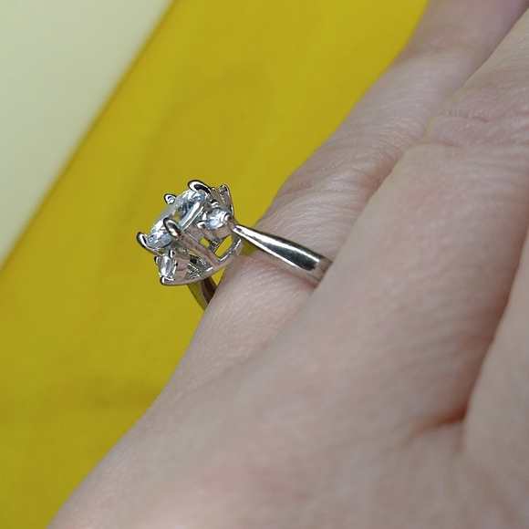 Snowflake design radium ring size 6 - Picture 2 of 6